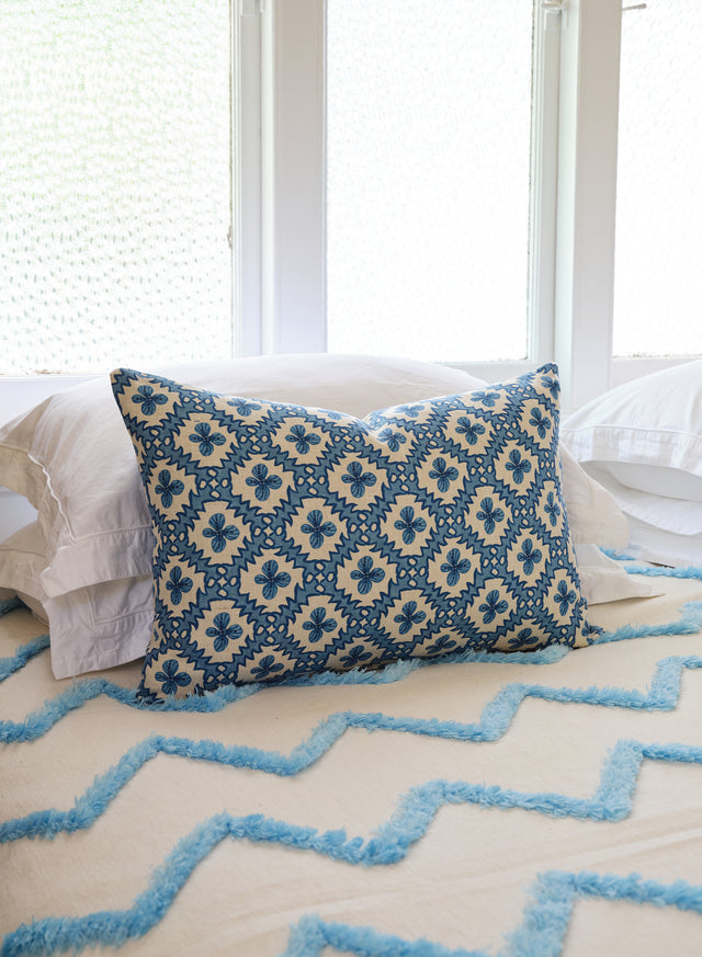 Aqua Fringed Zig Zag Bedspread