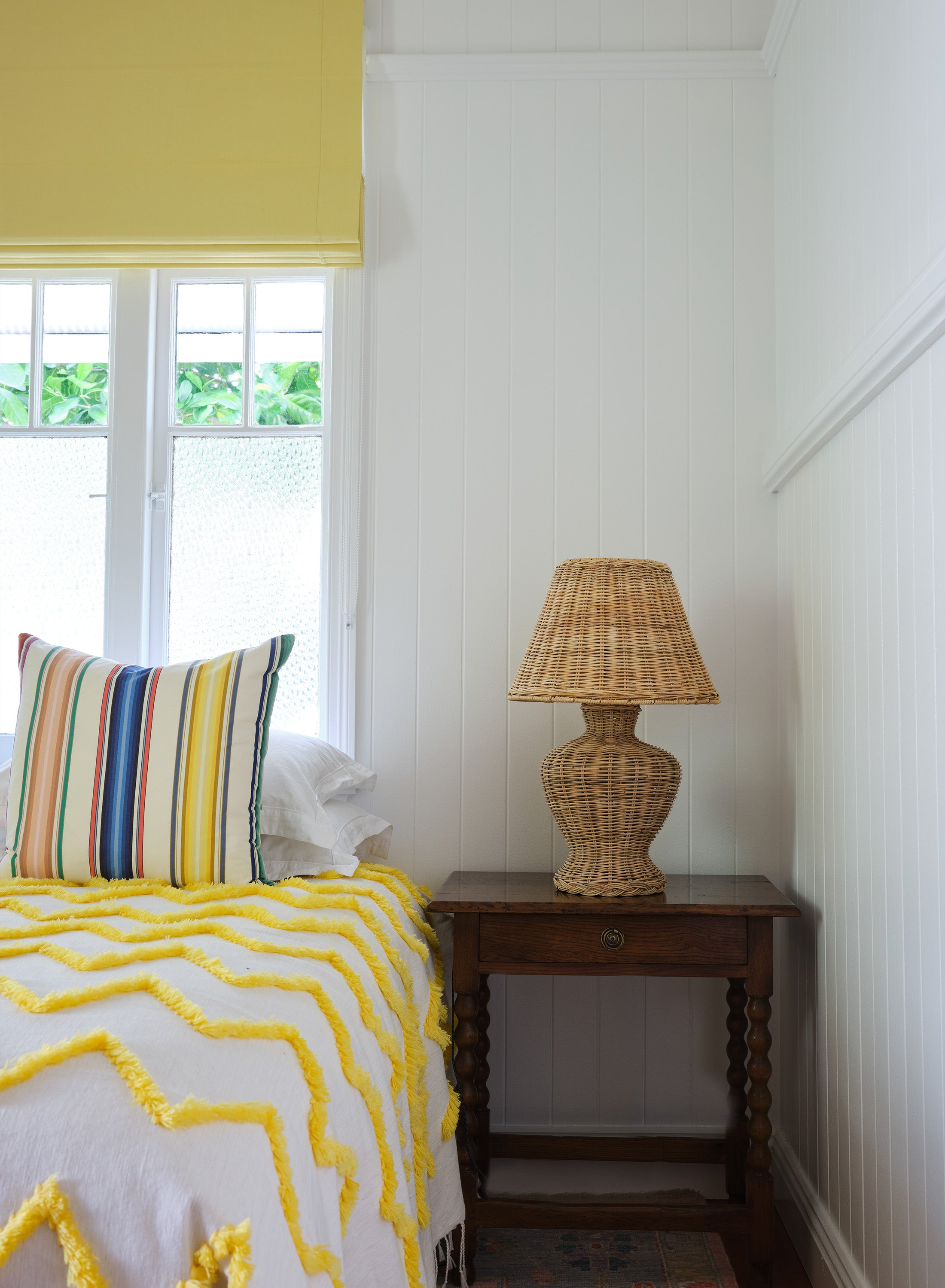 Yellow Fringed Zig Zag Bedspread